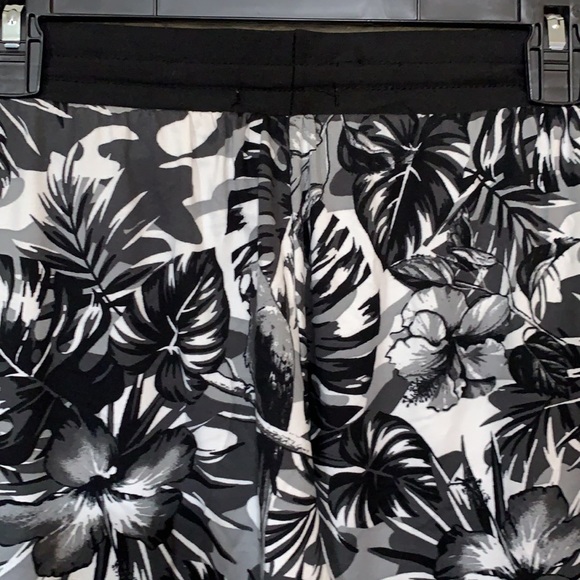 ❌SOLD❌  French Laundry - Picture 7 of 10